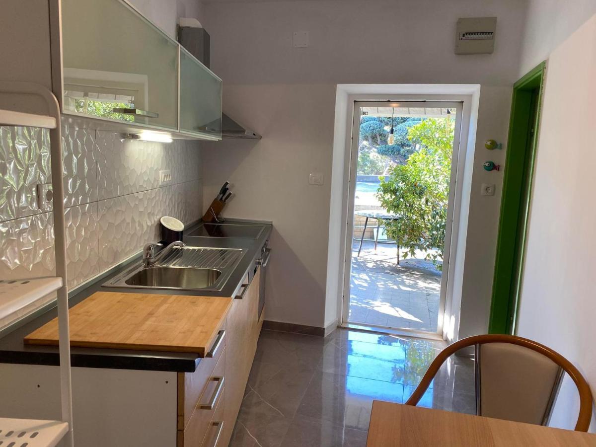 Terrace Apartment Хвар Экстерьер фото