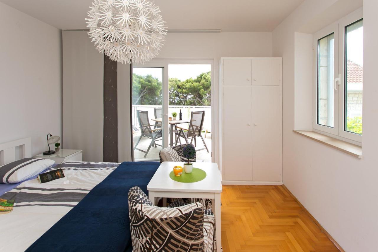 Terrace Apartment Хвар Экстерьер фото