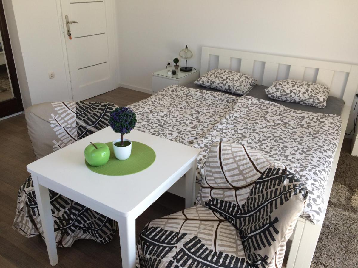 Terrace Apartment Хвар Экстерьер фото