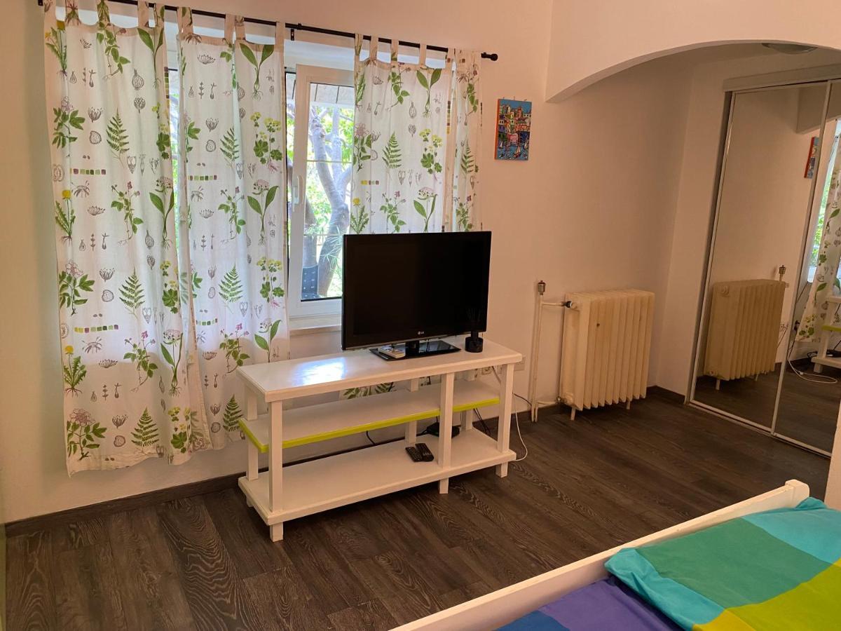Terrace Apartment Хвар Экстерьер фото